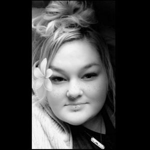 Meet your Posher, Izz